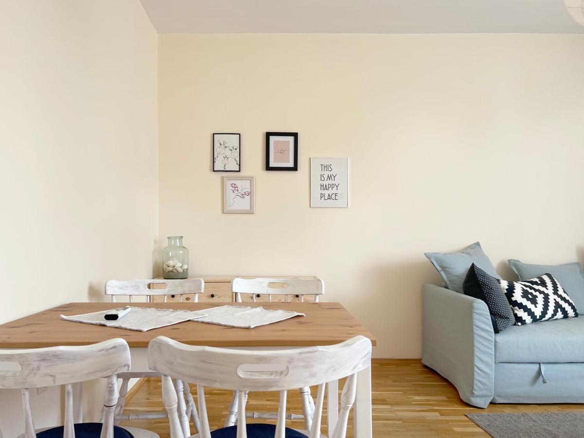 Lovely Apartment With Balcony In Pomorie Old Town By Flat Mаnаger Ngoại thất bức ảnh