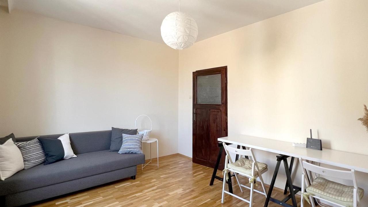Lovely Apartment With Balcony In Pomorie Old Town By Flat Mаnаger Ngoại thất bức ảnh